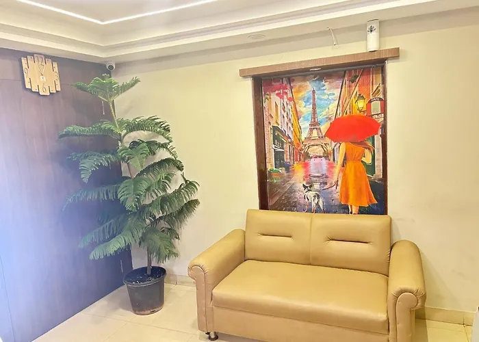 Tim Service Apartment Goregaon East Near Nesco Mumbai
